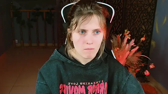 LolaAsmus online show from February 18, 2025, 1:55 pm