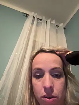 Snapshot of Annelibre chatting on March 20, 2025, 8:40 pm Annelibre online show from March 20, 2025, 8:40 pm