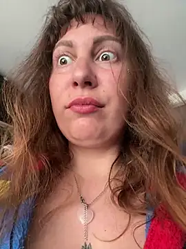 Snapshot of Yanacool007 chatting on February 11, 2025, 9:31 am Yanacool007 online show from February 11, 2025, 9:31 am