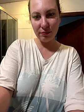 Snapshot of Yanacool007 chatting on November 3, 2025, 8:51 am Yanacool007 online show from November 3, 2025, 8:51 am