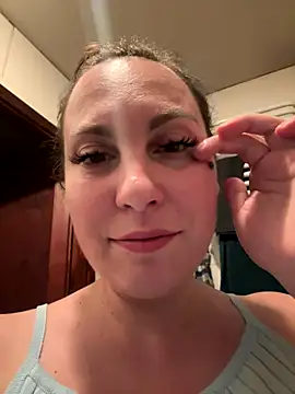 Snapshot of Yanacool007 chatting on October 30, 2025, 4:48 pm Yanacool007 online show from October 30, 2025, 4:48 pm