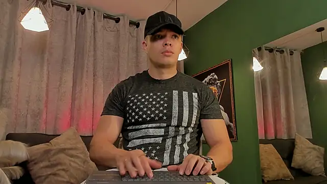 Jake Tylerr  online show from April 10, 2026, 6:26 pm