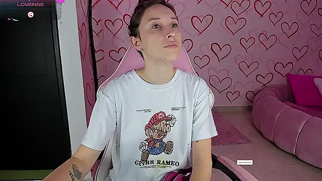 Snapshot of danny_s22 chatting on April 25, 2026, 1:52 pm danny s22 online show from April 25, 2026, 1:52 pm