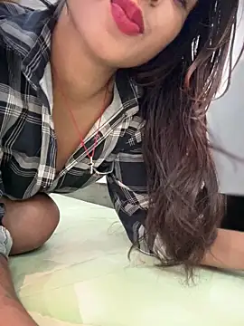 DiyAsingHh online show from April 17, 2026, 11:51 pm