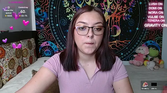 charlott 3 online show from February 3, 2025, 7:00 pm