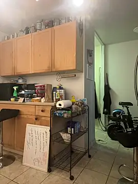 Snapshot of munchbutt28 chatting on March 27, 2026, 2:53 am munchbutt28 online show from March 27, 2026, 2:53 am