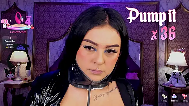 SoffiQueen online show from March 24, 2026, 2:06 pm