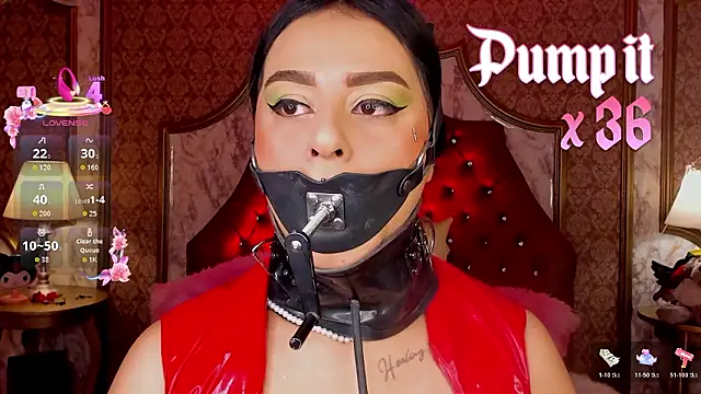 Snapshot of SoffiQueen chatting on February 10, 2026, 2:16 pm SoffiQueen online show from February 10, 2026, 2:16 pm