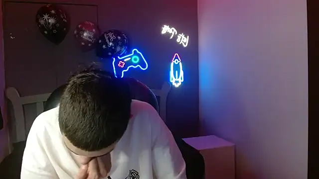 JackSwan18 online show from January 6, 2025, 12:46 pm