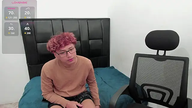 Snapshot of Javierdisousa chatting on February 23, 2026, 8:42 pm Javierdisousa online show from February 23, 2026, 8:42 pm