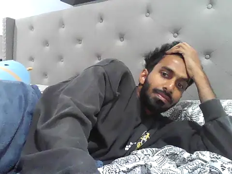 Snapshot of skinny__boy__ chatting on October 13, 2025, 5:47 pm skinny boy online show from October 13, 2025, 5:47 pm