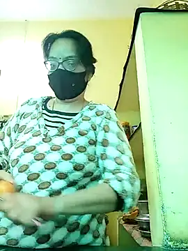 heenage online show from December 4, 2025, 2:54 am