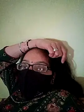 heenage online show from February 27, 2025, 4:57 am