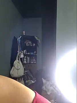 luuhcat09 online show from November 13, 2025, 1:09 am