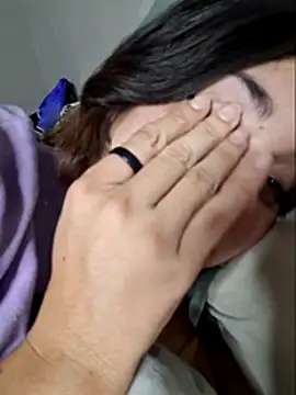 luuhcat09 online show from November 12, 2025, 5:00 am