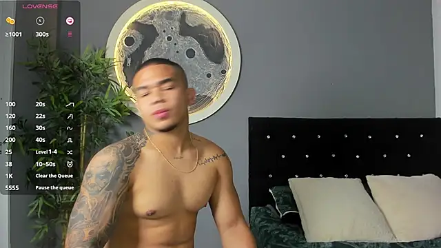 jordan mayers02 online show from November 14, 2025, 9:13 am