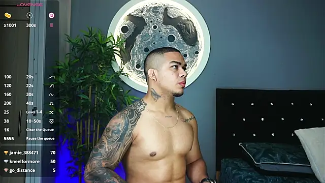 jordan mayers02 online show from November 7, 2025, 11:26 am