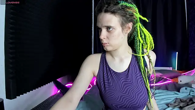 KIKI Krash online show from December 20, 2025, 10:40 am