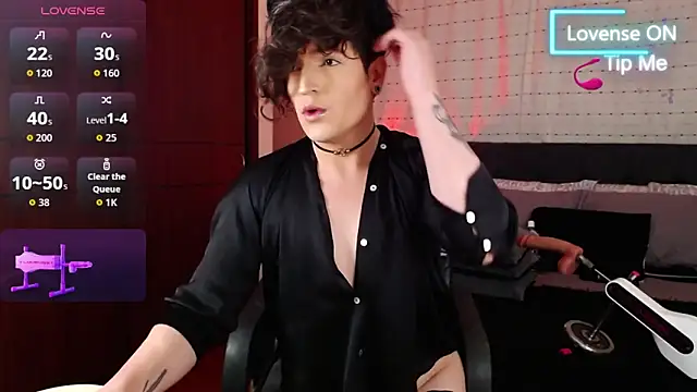 Hornymoan online show from March 17, 2026, 10:57 pm