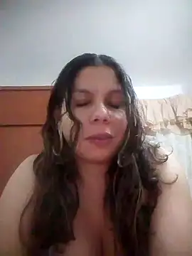 Carliina Soussa online show from October 14, 2025, 1:50 am