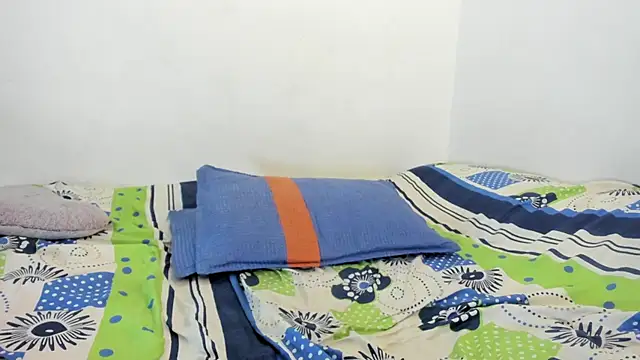 Nathaly love96 online show from March 21, 2025, 10:39 pm