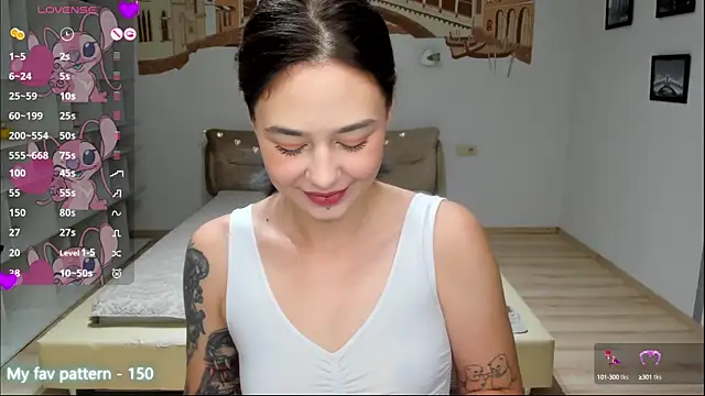 Snapshot of NataliMillers chatting on October 13, 2025, 5:53 am NataliMillers online show from October 13, 2025, 5:53 am