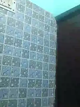 Rajsingh9650 online show from December 22, 2024, 9:44 am