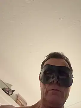 maturemale2024 online show from February 22, 2026, 8:10 pm