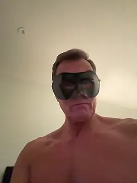 maturemale2024 online show from December 19, 2025, 8:33 pm