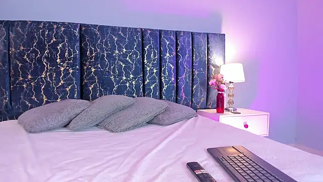 Snapshot of Sophia_Lemos chatting on September 12, 2025, 1:22 pm Sophia Lemos online show from September 12, 2025, 1:22 pm