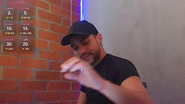 Snapshot of Leandro_valenzuela chatting on February 18, 2026, 4:14 pm Leandro valenzuela online show from February 18, 2026, 4:14 pm