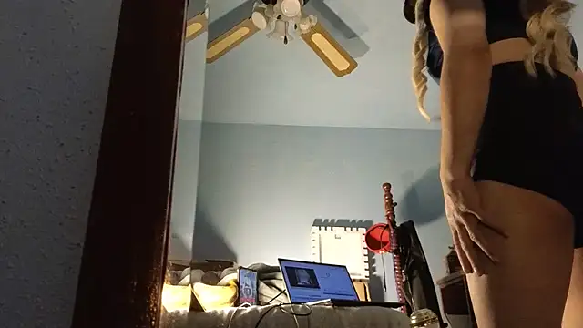 Snapshot of Sandrasaa chatting on March 12, 2026, 10:30 am Sandrasaa online show from March 12, 2026, 10:30 am