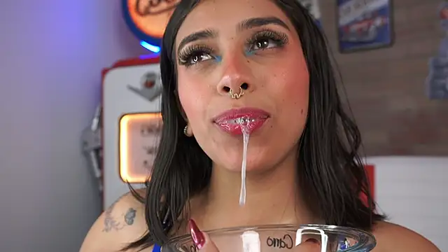 miss collins online show from April 11, 2026, 7:17 pm