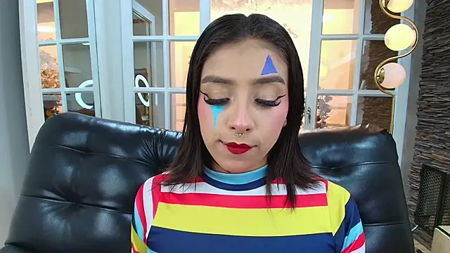 miss collins online show from December 4, 2025, 5:45 pm