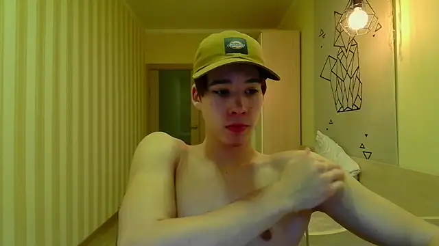 gayGamogey online show from December 6, 2024, 12:33 pm