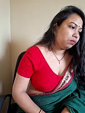 DREAM GIRL-30 online show from April 28, 2026, 3:33 am