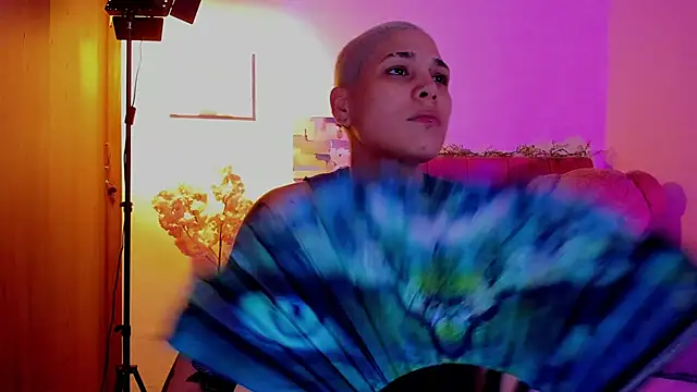 Charlee pink online show from March 21, 2026, 8:19 am