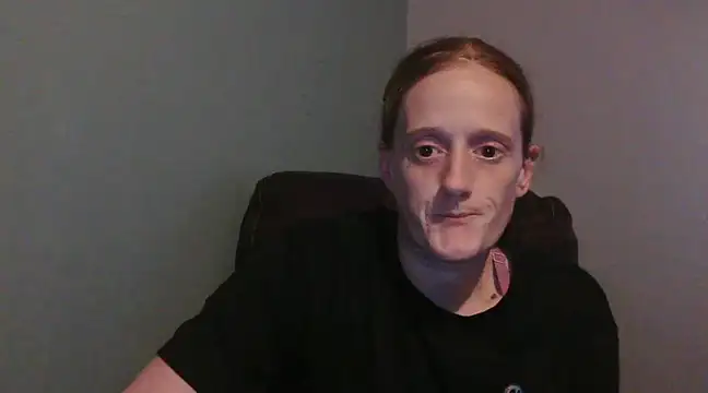 Snapshot of Sexyredhead89 chatting on February 23, 2025, 4:17 am Sexyredhead89 online show from February 23, 2025, 4:17 am