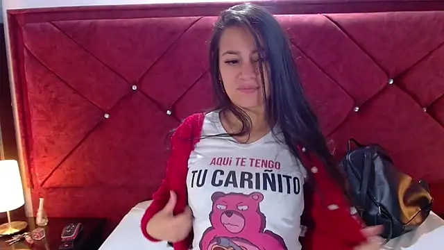 Julietacollins06 online show from February 10, 2026, 12:59 pm