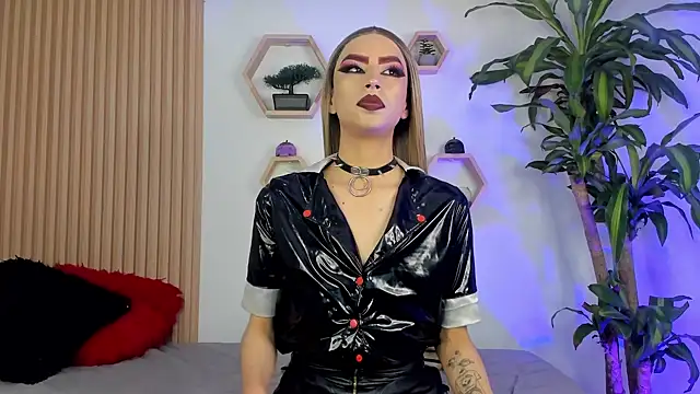 BrianaSchafer online show from November 4, 2025, 5:39 pm