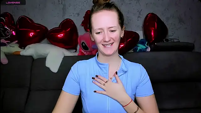 Snapshot of DreameSoul chatting on February 17, 2026, 3:53 pm DreameSoul online show from February 17, 2026, 3:53 pm