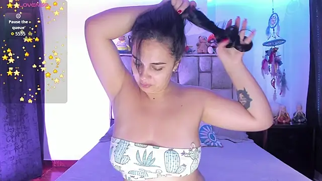 Snapshot of brianaGuzman chatting on December 20, 2025, 3:37 pm brianaGuzman online show from December 20, 2025, 3:37 pm