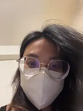 yourbootygirl online show from December 3, 2025, 2:16 pm