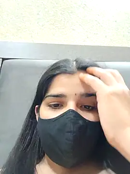 Snapshot of aaliya_bhattt chatting on March 7, 2025, 5:49 pm aaliya bhattt online show from March 7, 2025, 5:49 pm