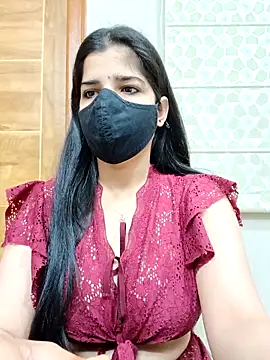 Snapshot of aaliya_bhattt chatting on March 4, 2025, 5:00 am aaliya bhattt online show from March 4, 2025, 5:00 am