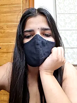 Snapshot of aaliya_bhattt chatting on November 7, 2025, 7:02 am aaliya bhattt online show from November 7, 2025, 7:02 am