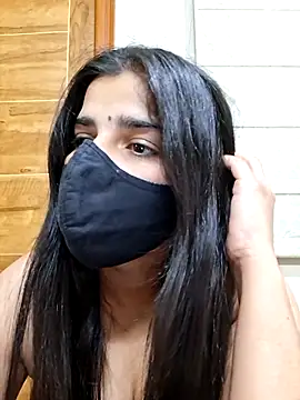 Snapshot of aaliya_bhattt chatting on November 3, 2025, 12:20 pm aaliya bhattt online show from November 3, 2025, 12:20 pm