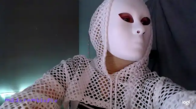 Snapshot of madcrumblepie chatting on February 22, 2025, 6:52 pm madcrumblepie online show from February 22, 2025, 6:52 pm