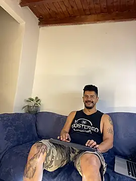 Snapshot of AndresSmith__ chatting on February 4, 2026, 8:20 am AndresSmith online show from February 4, 2026, 8:20 am