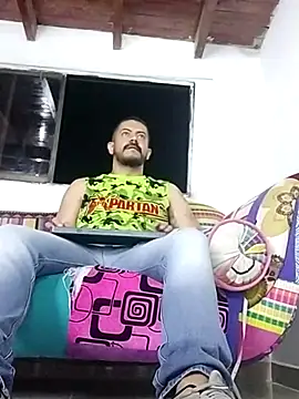 AndresSmith   online show from March 1, 2025, 2:26 am